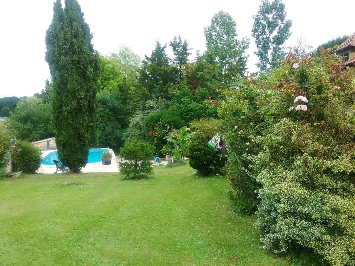 Villa Charmante A Bosset Avec Piscine Partagee Екстериор снимка