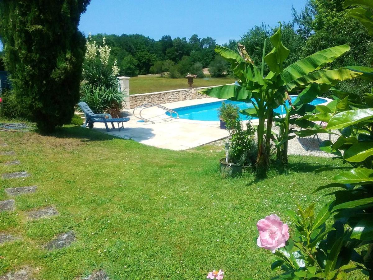 Villa Charmante A Bosset Avec Piscine Partagee Екстериор снимка