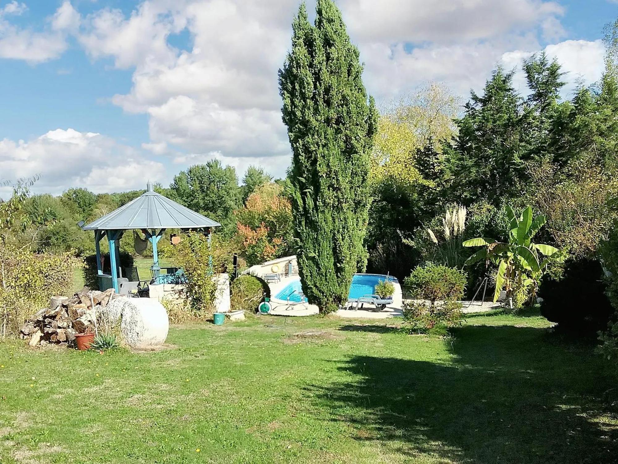 Villa Charmante A Bosset Avec Piscine Partagee Екстериор снимка