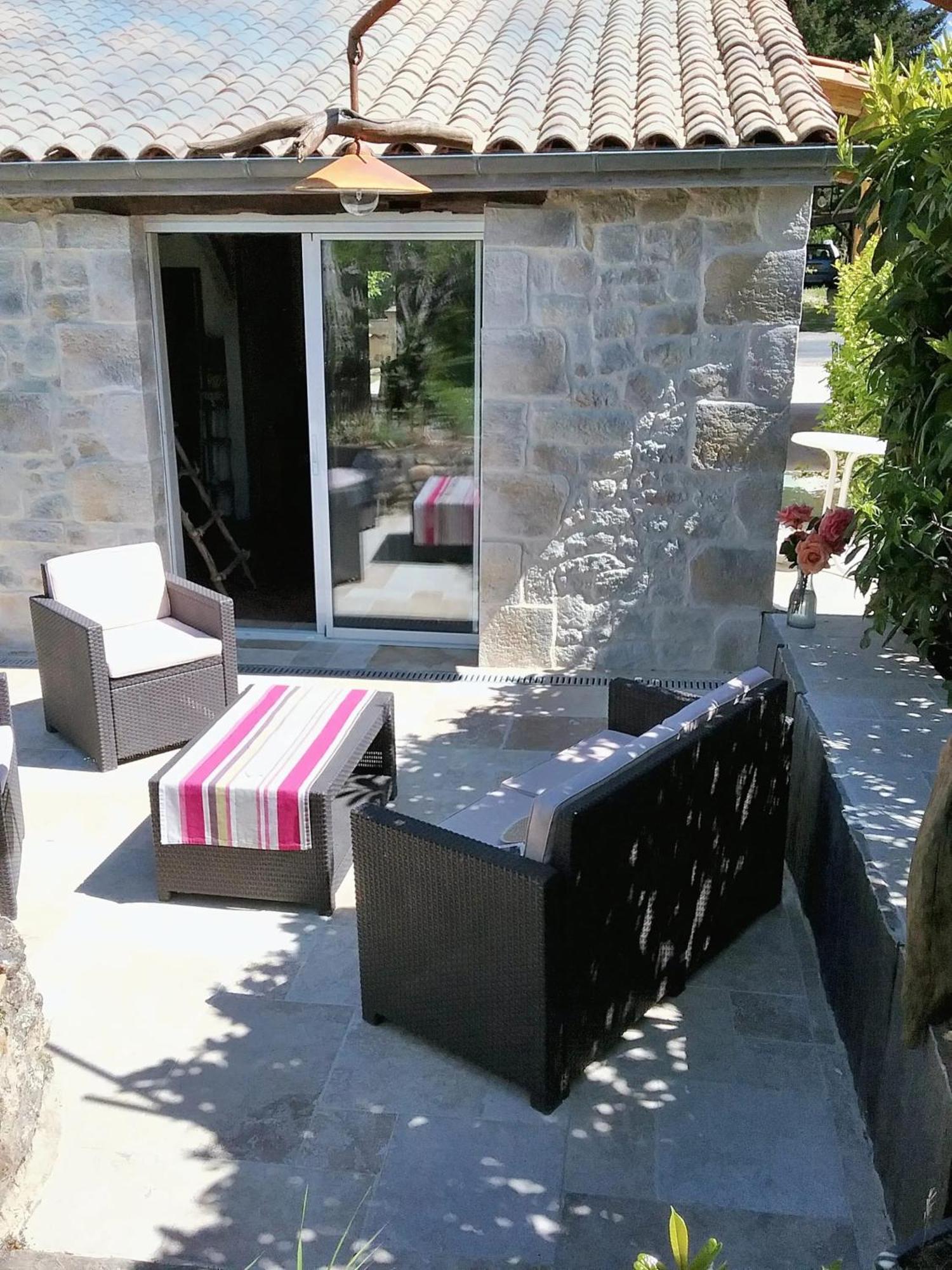 Villa Charmante A Bosset Avec Piscine Partagee Екстериор снимка