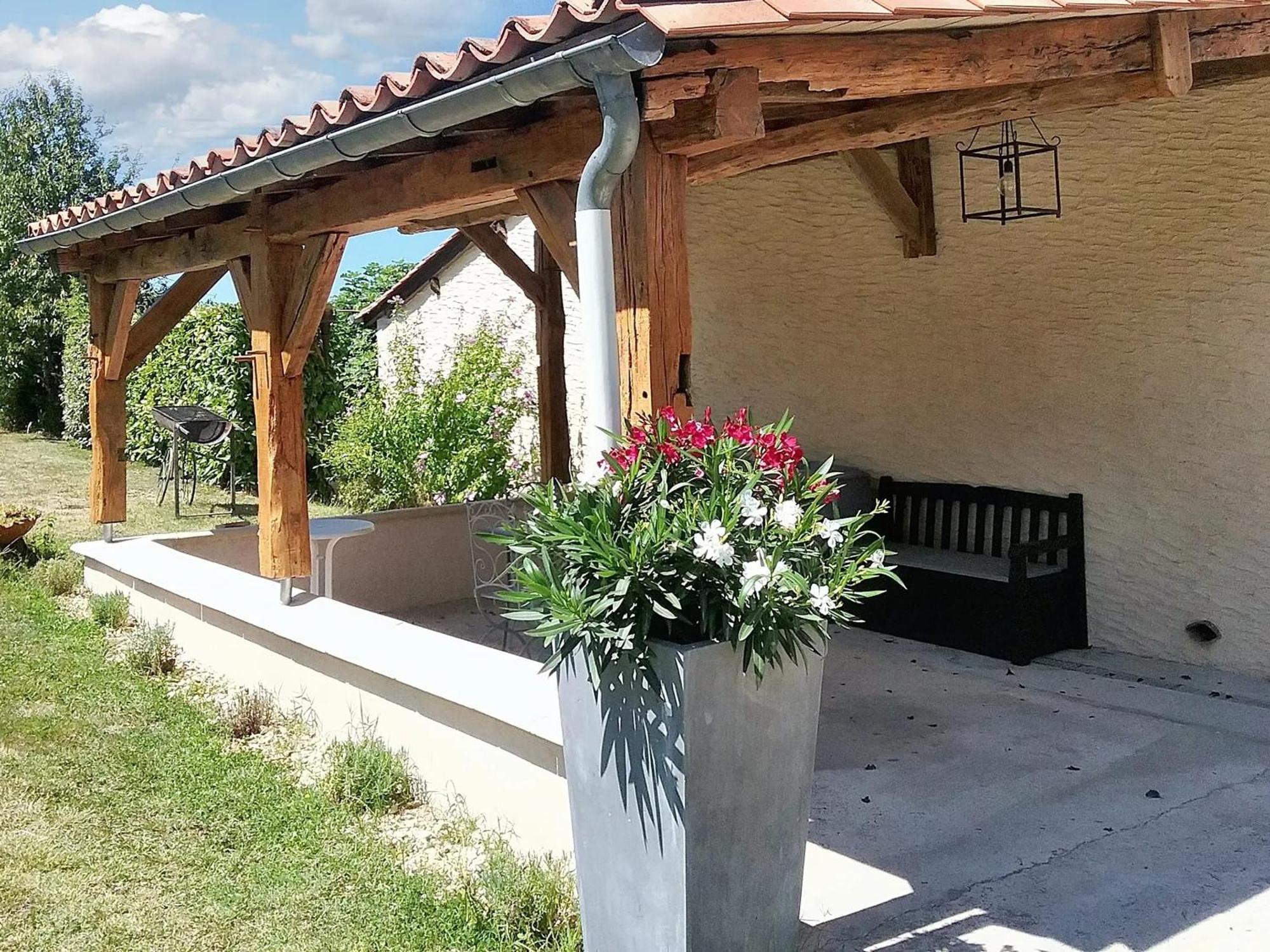 Villa Charmante A Bosset Avec Piscine Partagee Екстериор снимка