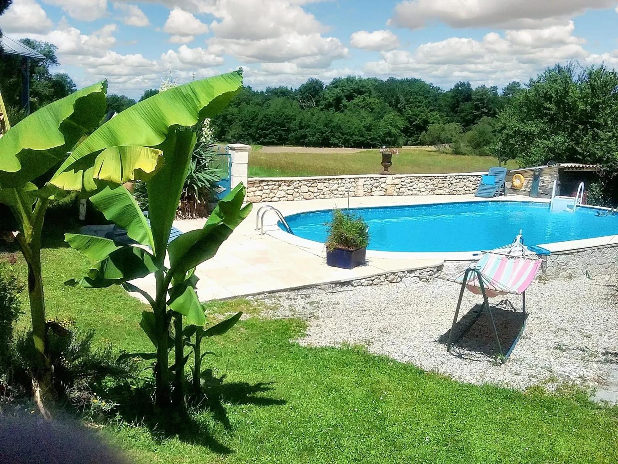 Villa Charmante A Bosset Avec Piscine Partagee Екстериор снимка