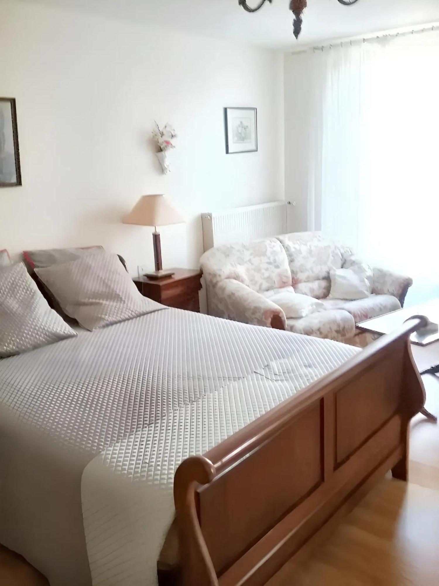 Villa Charmante A Bosset Avec Piscine Partagee Екстериор снимка