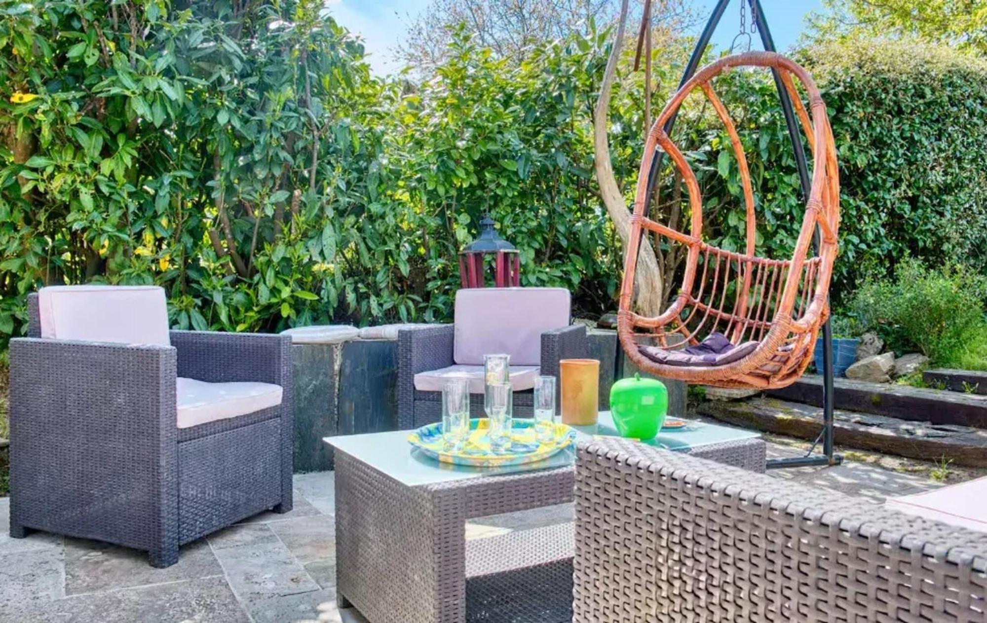 Villa Charmante A Bosset Avec Piscine Partagee Екстериор снимка